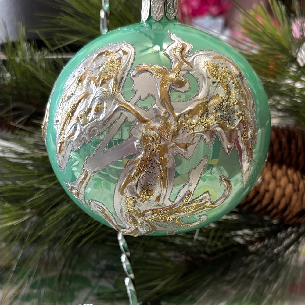 Waterford  Elegant Green and Gold Holiday Ornament Like New in original box